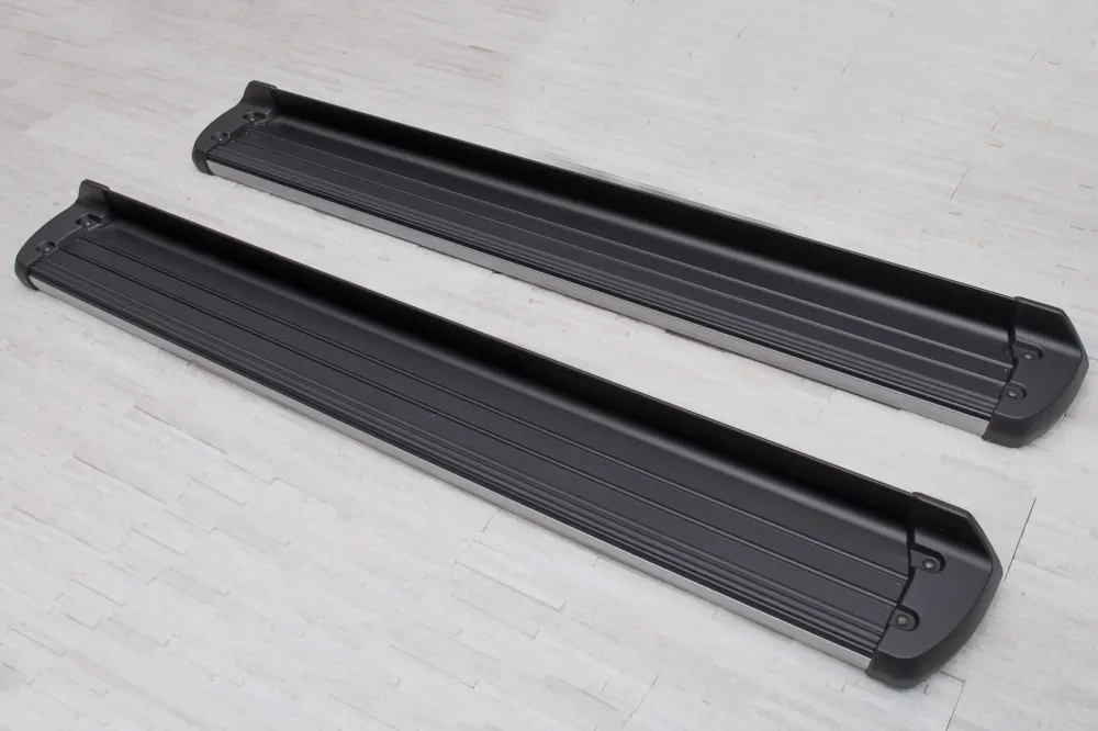 Stigtrinn Mitsubishi L200 Ventshield (2015-2019)