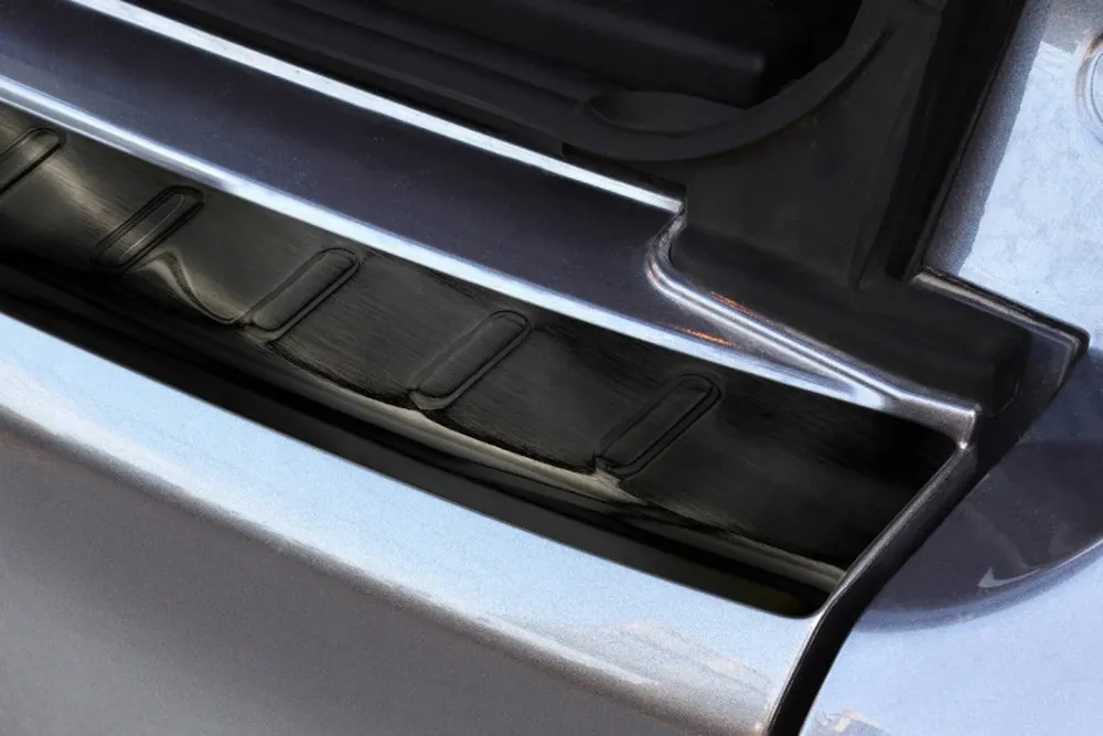 Bakfangerbeskytter Mitsubishi Outlander II (2006-2012) – Rustfritt stål | Avisa