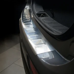 Bakfangerbeskytter Mitsubishi Outlander III (2012-2015) – rustfritt stål | Avisa