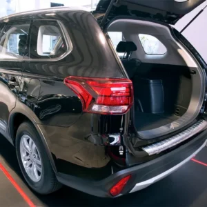 Bakfangerbeskytter Mitsubishi Outlander III Facelift (2015-2022) – Rustfritt stål | Avisa