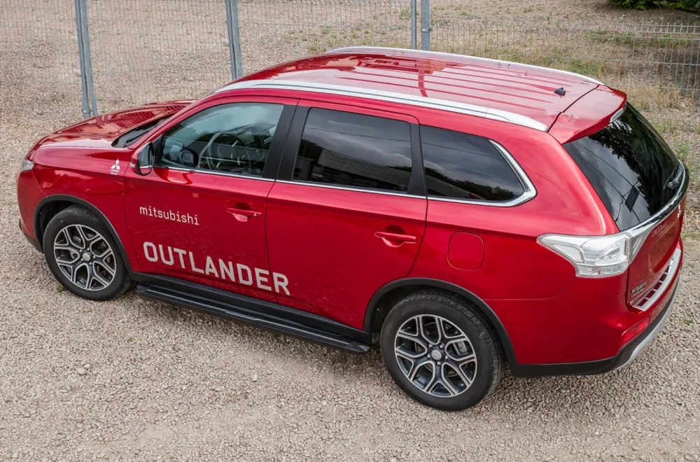 Stigtrinn Mitsubishi Outlander Ventshield (2012-2022)