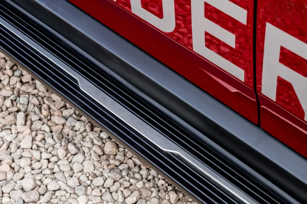 Stigtrinn Mitsubishi Outlander Ventshield (2012-2022)