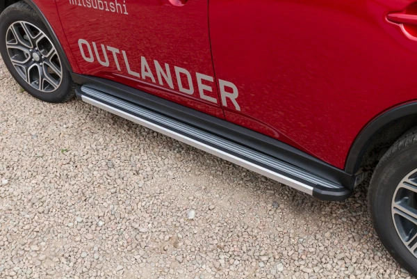 Stigtrinn Mitsubishi Outlander Ventshield (2012-2022)
