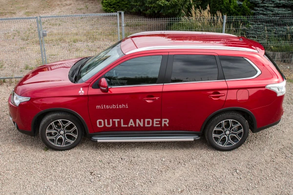 Stigtrinn Mitsubishi Outlander Ventshield (2012-2022)
