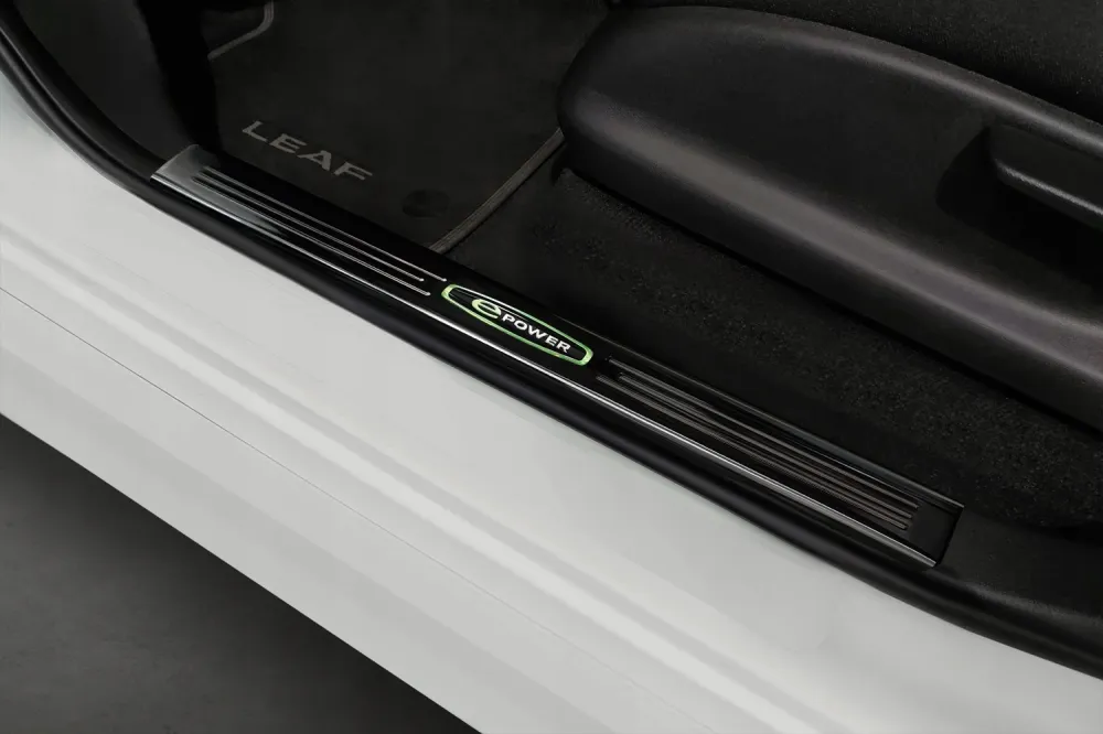 Dørbeskytter Nissan Leaf II (2017-2024) – Rustfritt stål | Avisa