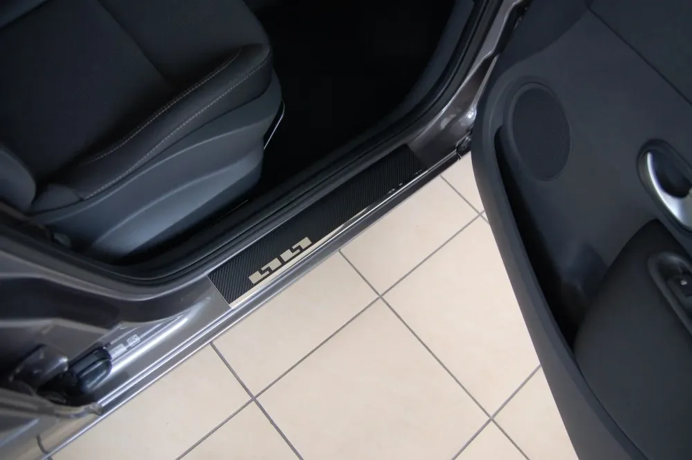 Dørbeskytter Nissan Leaf II / Carbon Edition (2017-2024) – Rustfritt stål | Alufrost