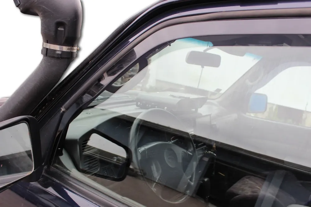 Vindavviser Nissan Patrol GR Y61 1997→ – PMMA Plexi | Heko