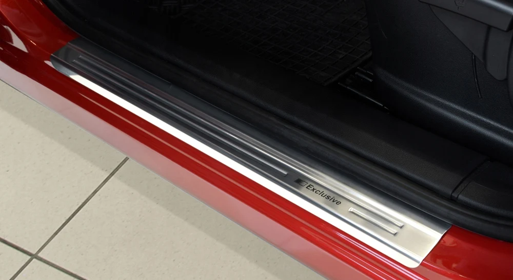 Dørbeskytter Nissan Qashqai (J10) / Exclusive Edition Silver (2007-2013) – Rustfritt stål | Avisa