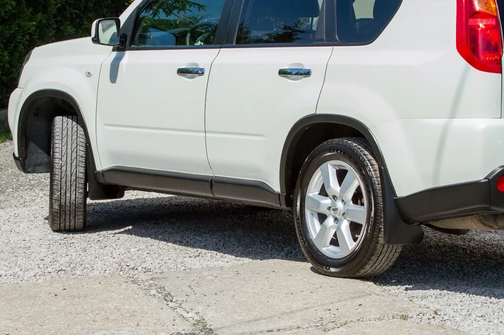 Skvettlapp Nissan X-Trail II Facelift (2011-2013) – ABS | Ven-Tuning