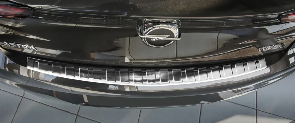 Bakfangerbeskytter Opel Astra K Sports Tourer (2015-2022) – Rustfritt stål | Avisa