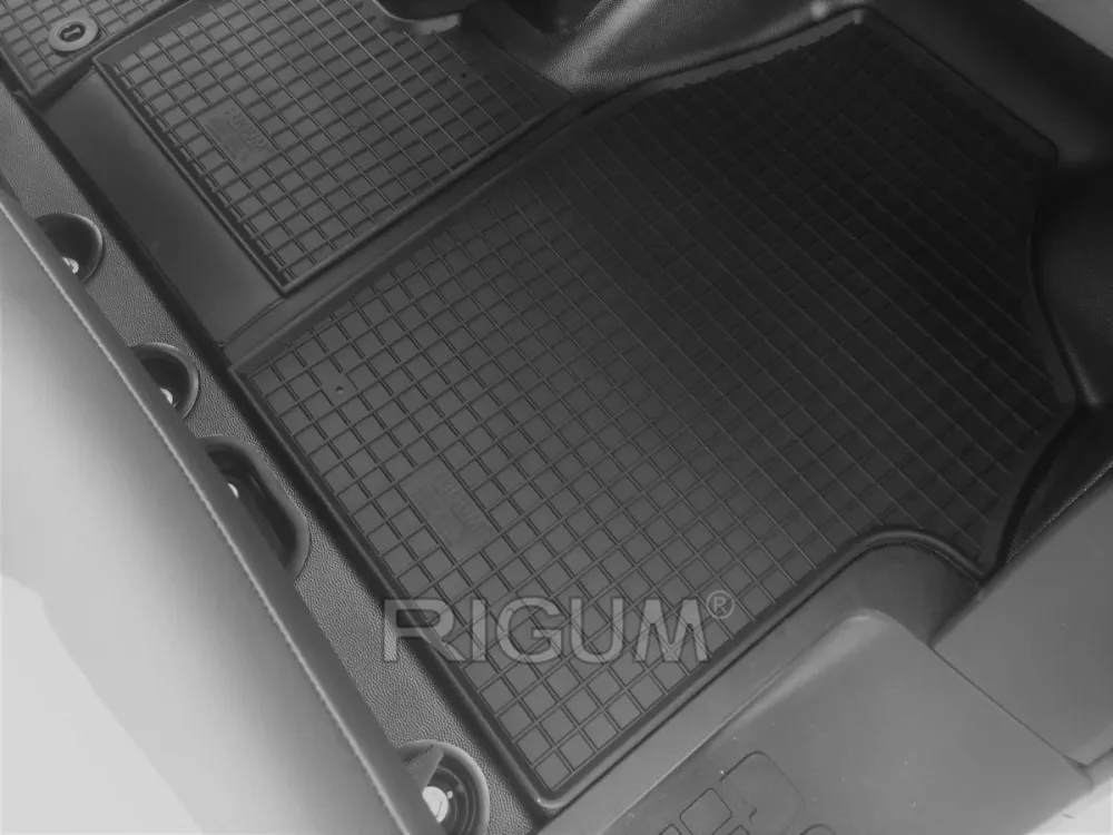 Gulvmatter Opel Vivaro / Zafira Life – Luktfrie gummi | Rigum