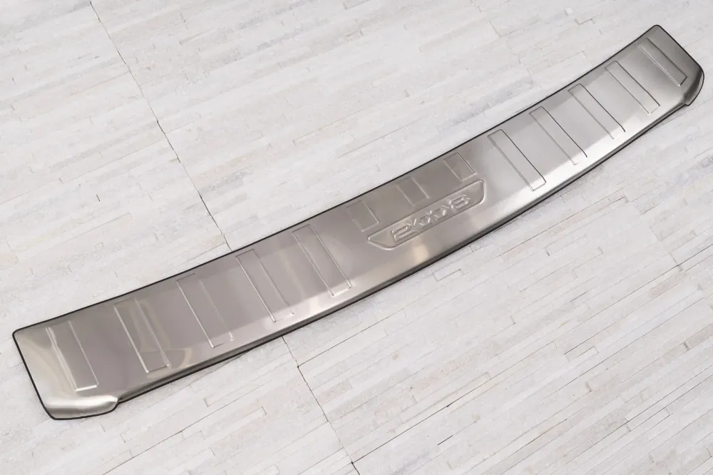 Bakfangerbeskytter Peugeot 2008 II / e-2008 – rustfritt stål | Ven-Tuning