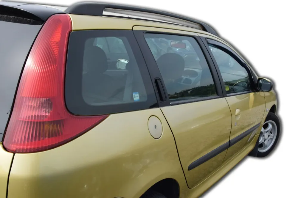 Vindavviser Peugeot 206 5-dørs (1998-2012) – PMMA Plexi | Heko