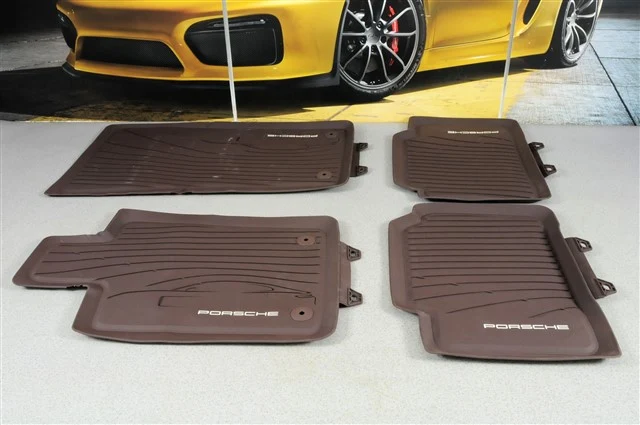 Gulvmatter Porsche Panamera II (971) (2016-2023) – med kant | Porsche OEM