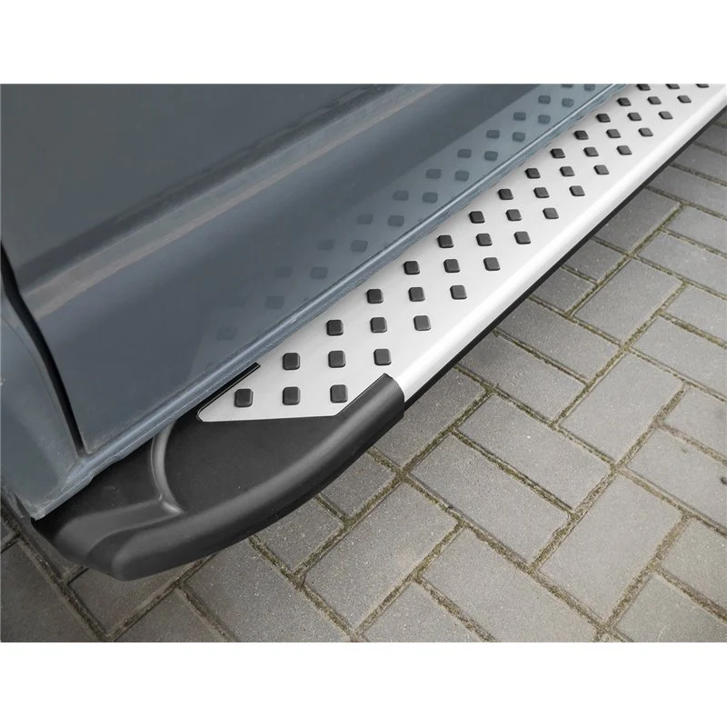 Stigtrinn Renault Alaskan ARP (2016-)