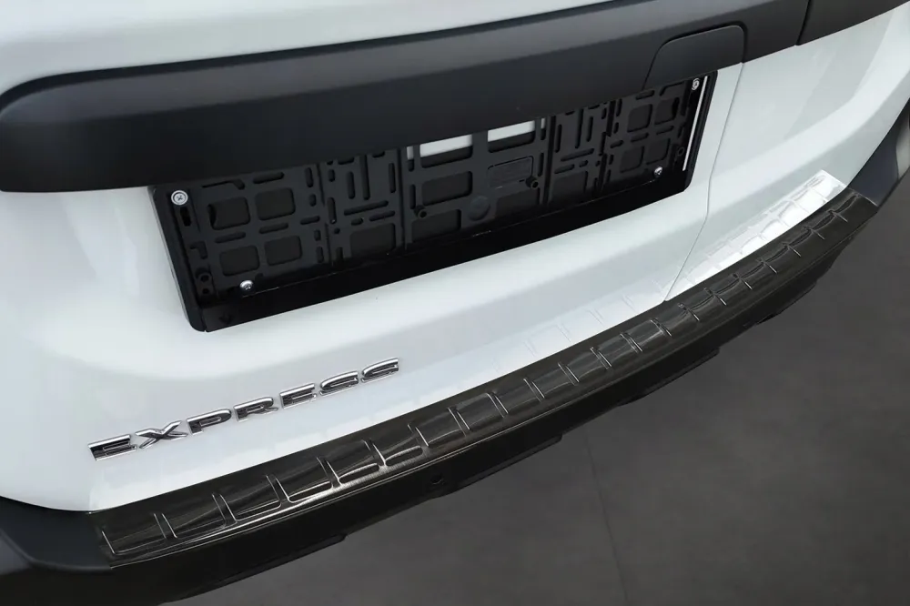 Bakfangerbeskytter Renault Ekspress (2021-) – Rustfritt stål | Avisa