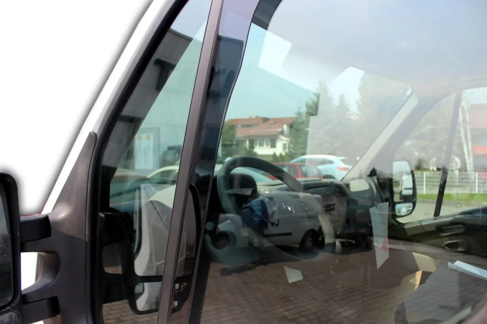 Vindavviser Renault Master III (2010-2024) – PMMA Plexi | Heko