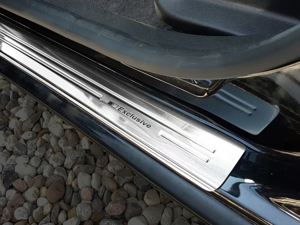 Dørbeskytter Renault Megan III/Renault Megan IIII Grand Tour (2008-) – Rustfritt stål | Avisa