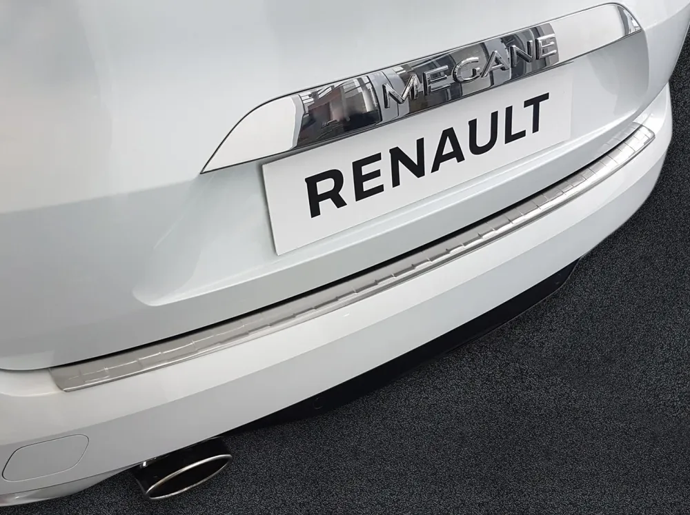 Bakfangerbeskytter Renault Megane IV Grandtour (2016-) – Rustfritt stål | Avisa