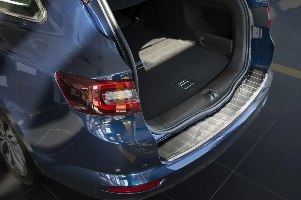 Bakfangerbeskytter Renault Talisman Grandtour (2015-2022) – Rustfritt stål | Avisa
