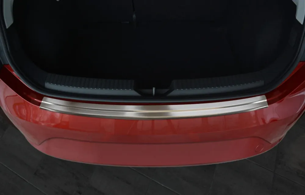 Bakfangerbeskytter Seat Leon III 5F (2013-2020) – Rustfritt stål | Avisa