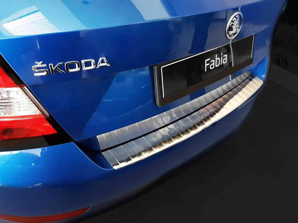Bakfangerbeskytter Skoda Fabia III hatchback facelift (2018-2021) – Rustfritt stål | Avisa