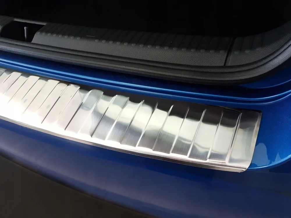 Bakfangerbeskytter Skoda Fabia III hatchback facelift (2018-2021) – Rustfritt stål | Avisa