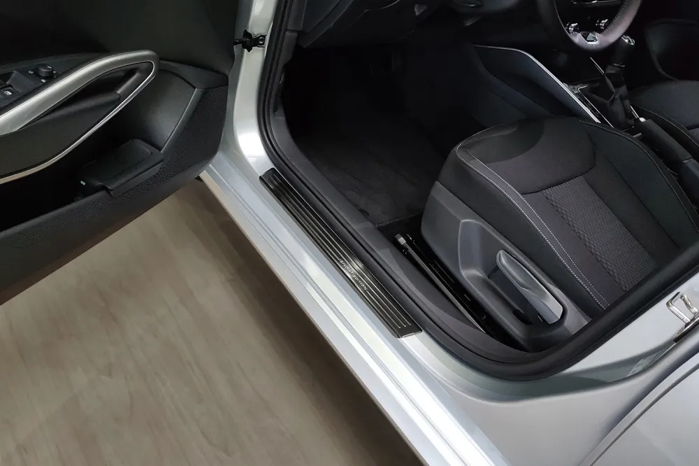 Dørbeskytter Skoda Fabia IV (2021-) – Rustfritt stål | Avisa
