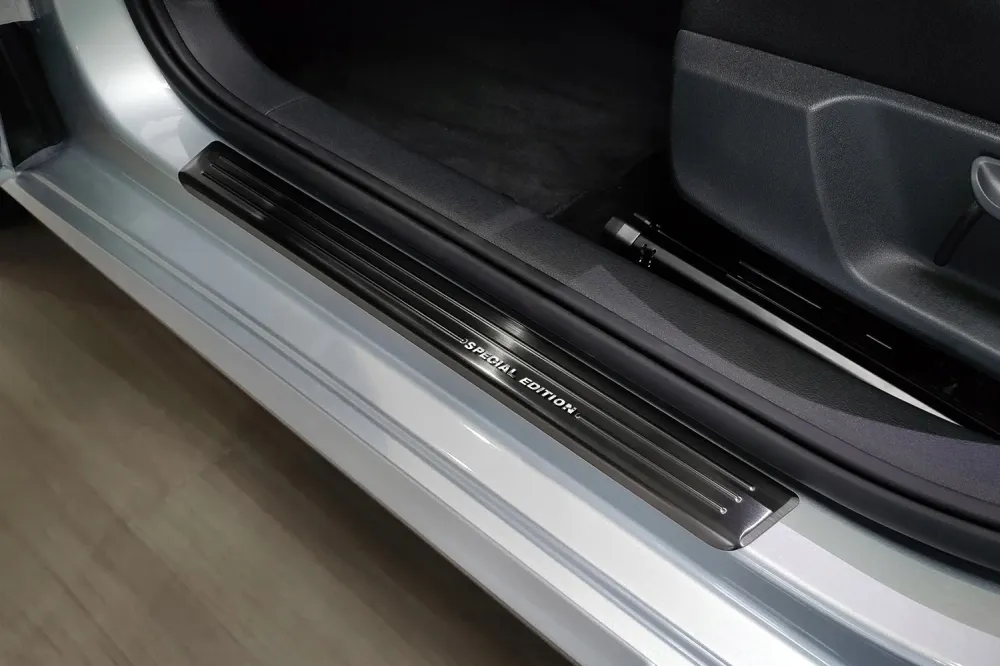 Dørbeskytter Skoda Fabia IV (2021-) – Rustfritt stål | Avisa