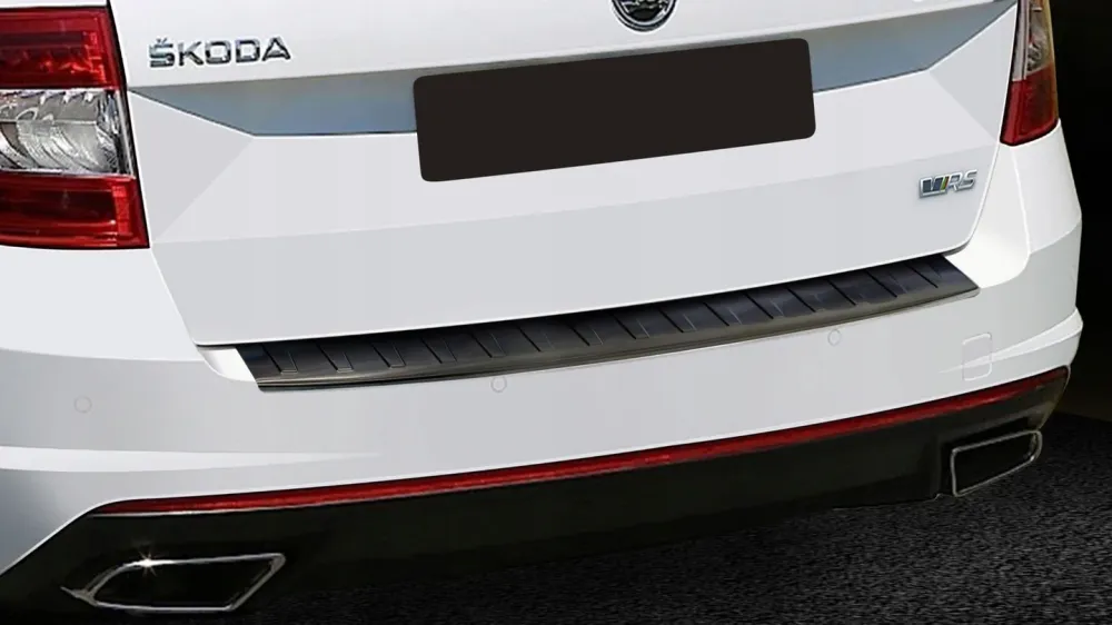 Bakfangerbeskytter Skoda Octavia III RS Stasjonsvogn (2013-2019) – Rustfritt stål | Avisa