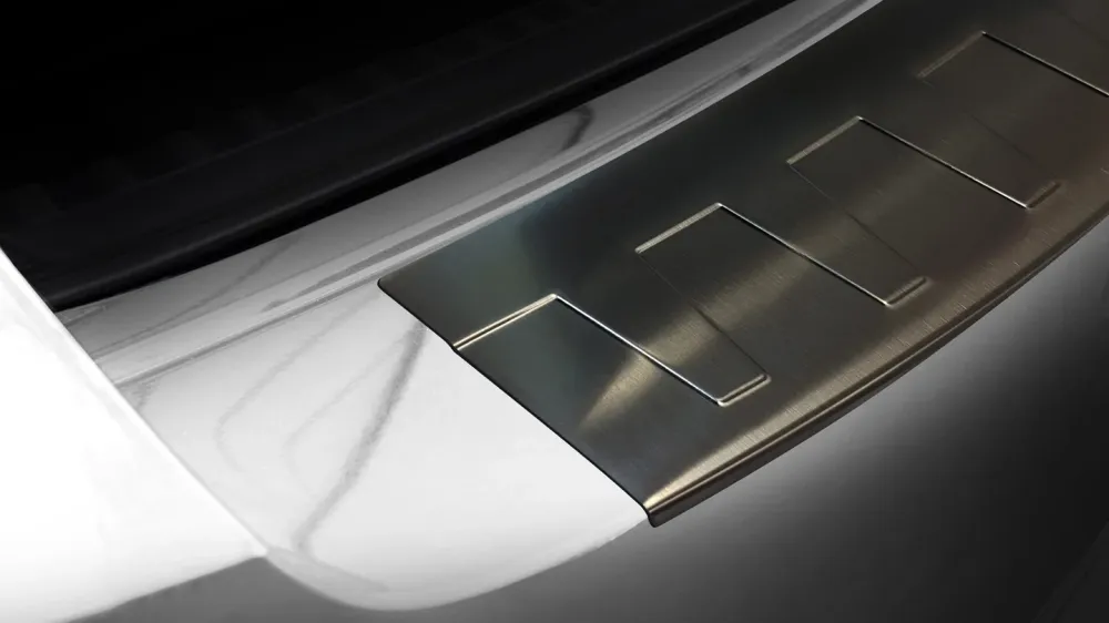 Bakfangerbeskytter Skoda Octavia III RS Stasjonsvogn (2013-2019) – Rustfritt stål | Avisa