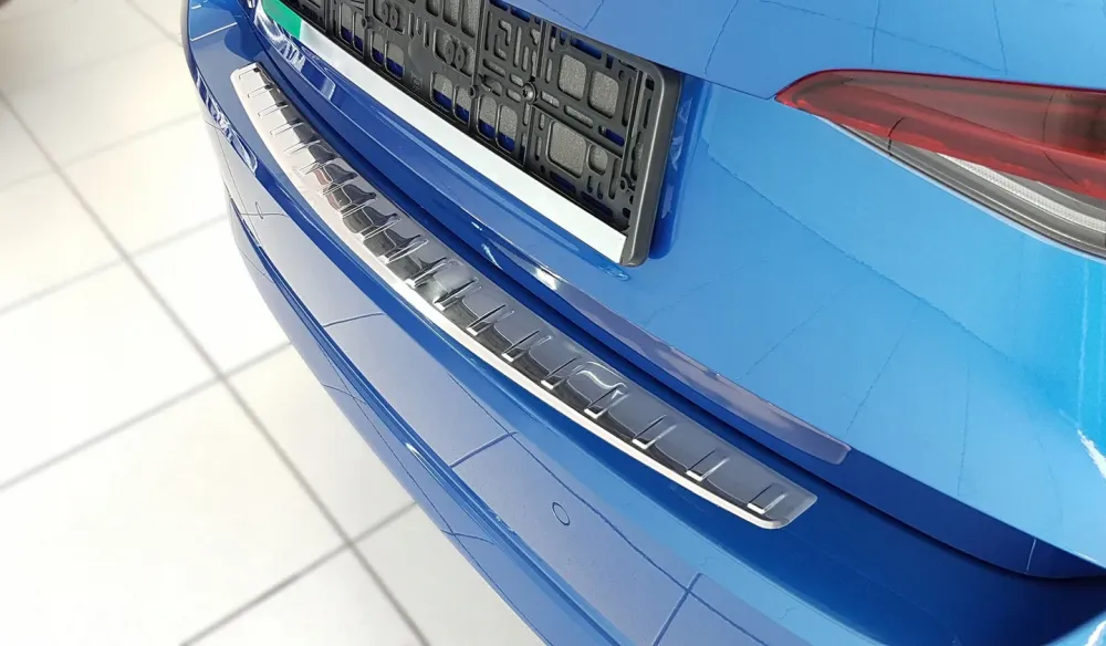 Bakfangerbeskytter Skoda Octavia IV Liftback (2019-) – Rustfritt stål | Avisa
