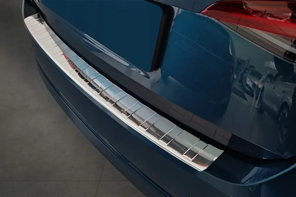 Bakfangerbeskytter Skoda Octavia IV Liftback (2019-) – Rustfritt stål | Avisa