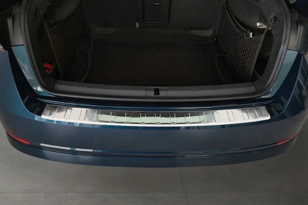 Bakfangerbeskytter Skoda Octavia IV Liftback (2019-) – Rustfritt stål | Avisa