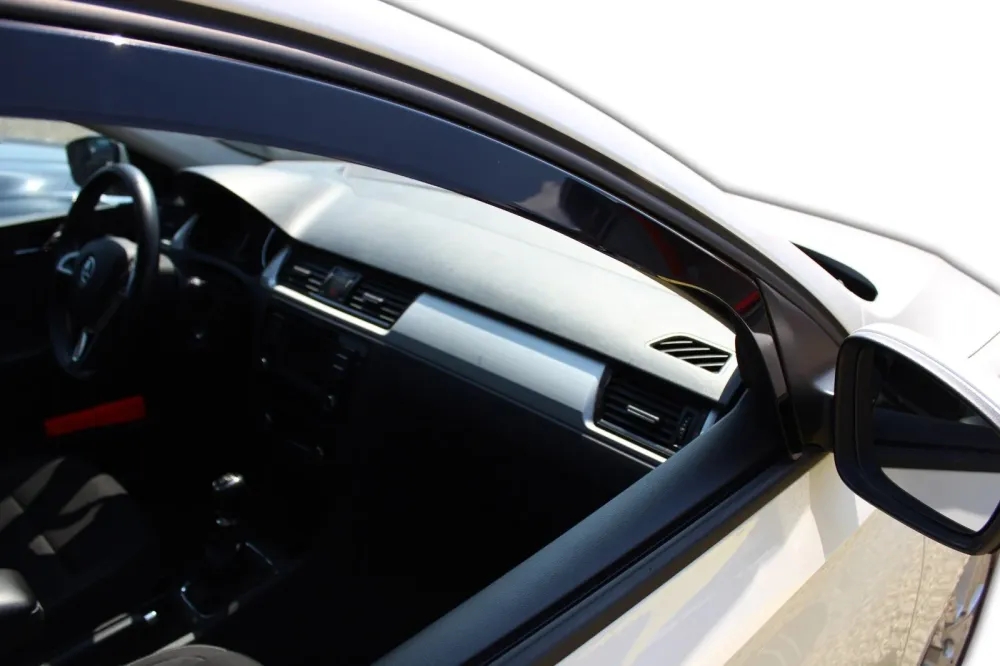 Vindavviser Skoda Rapid Liftback (2012-2019) – PMMA Plexi | Heko