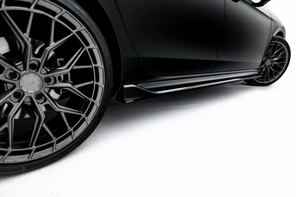 Sideskjørt Skoda Superb Sportline Mk4 V.2 – ABS Gloss Black