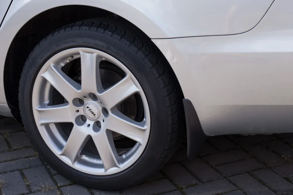 Skvettlapp Skoda Superb II Liftback (2008-2015) – ABS | Ven-Tuning