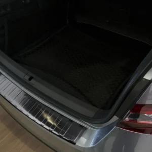 Bakfangerbeskytter Skoda Superb III Liftback / Black Edition (2015-2024) – Rustfritt stål | Avisa