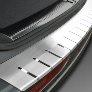 Bakfangerbeskytter Skoda Superb III Stasjonsvogn / Chrome (2015-2024) – Rustfritt stål | Alufrost
