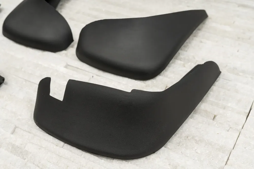 Skvettlapp Suzuki SWIFT IV (2005-2010) – ABS | Ven-Tuning