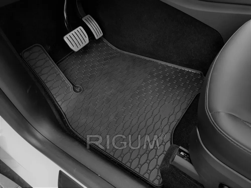 Gulvmatter Tesla Model Y (2020-2025) – Luktfrie gummi | Rigum