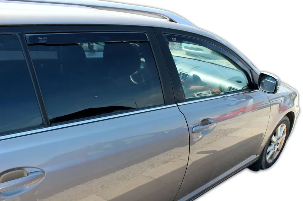 Vindavviser Toyota Avensis II (T25) Stasjonsvogn (2003-2009) – PMMA Plexi | Heko