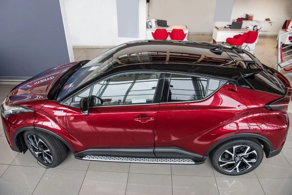 Stigtrinn Toyota C-HR Ventshield (2016-2023)