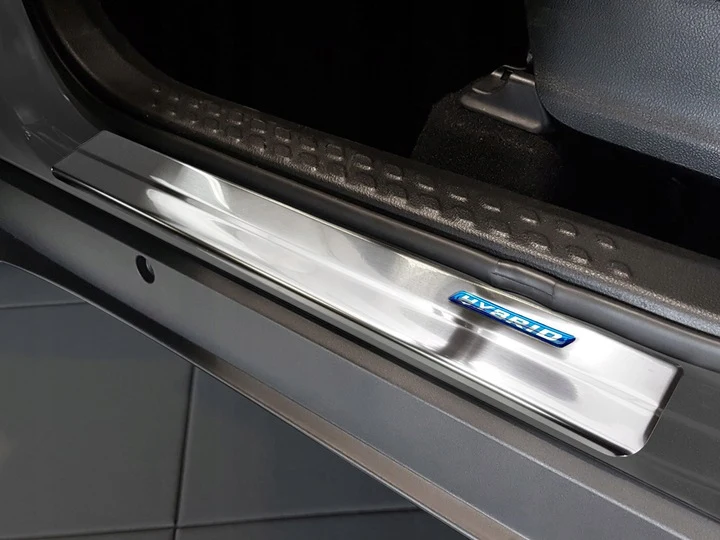 Dørbeskytter Toyota C-HR I / RAV4 Plug- Hybrid / Silver Edition (2016-2023) – Rustfritt stål | Avisa
