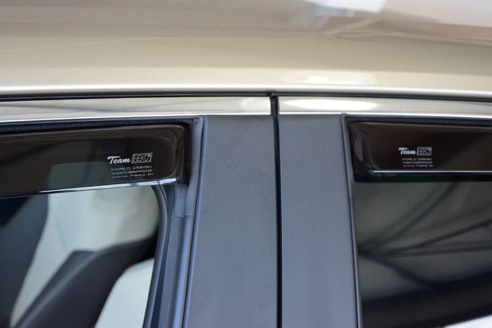 Vindavviser Toyota Corolla Sedan XII (2019-) – PMMA Plexi | Heko
