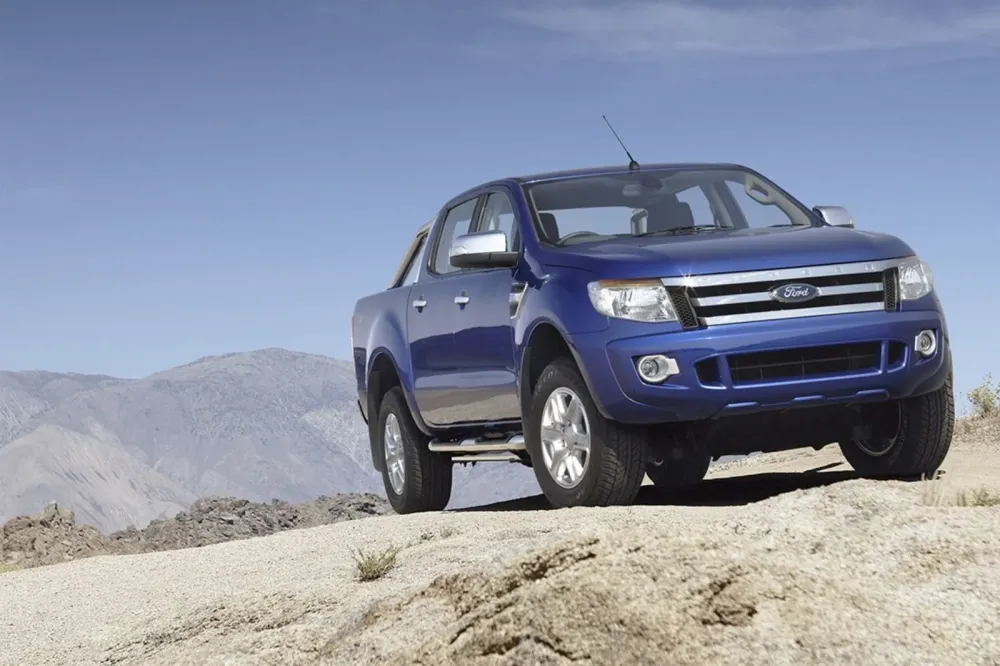 Skvettlapp Toyota Hilux VII (2005-2015) – ABS | Ven-Tuning