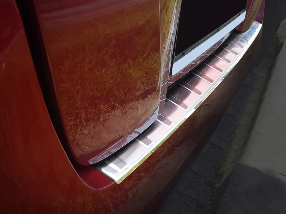 Bakfangerbeskytter Toyota Prius (XW50) (2015-2023) – rustfritt stål | Avisa