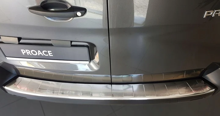 Bakfangerbeskytter Toyota Proace II (2016-) – rustfritt stål | Avisa