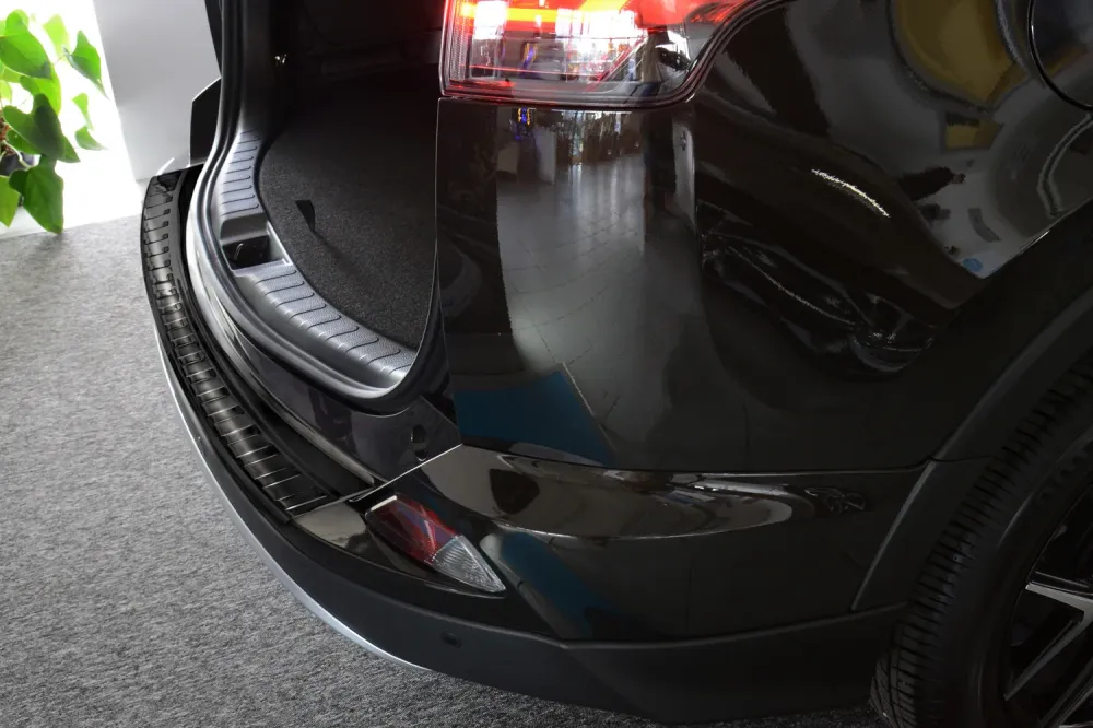 Bakfangerbeskytter Toyota RAV4 IV Facelift / Black Edition (2015-2019) – rustfritt stål | Avisa
