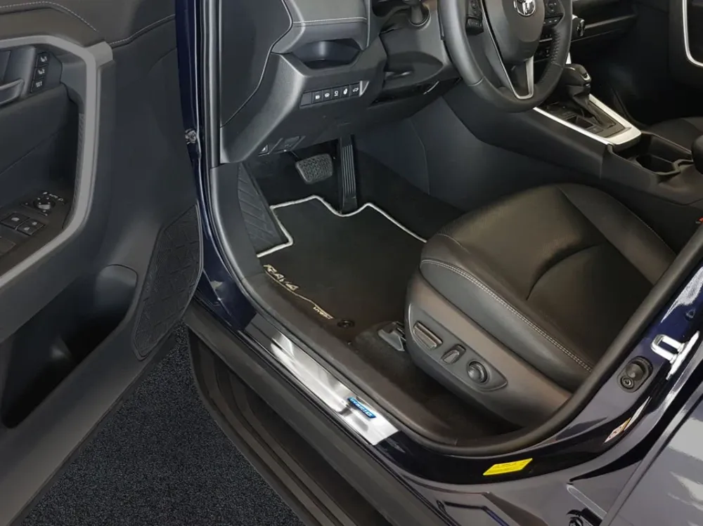 Dørbeskytter Toyota RAV4 V / RAV4 Plug- Hybrid / Silver Edition (2019-) – Rustfritt stål | Avisa